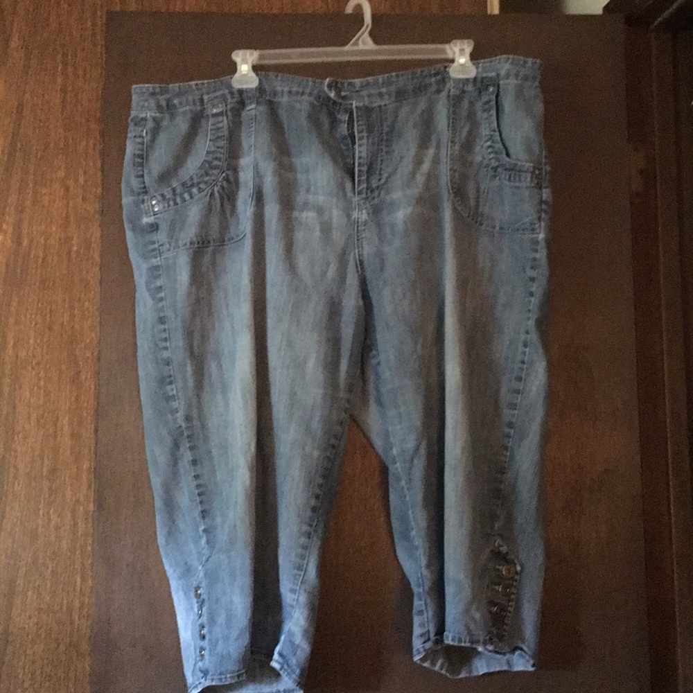 Lane Bryant/Venezia denim Capri pants